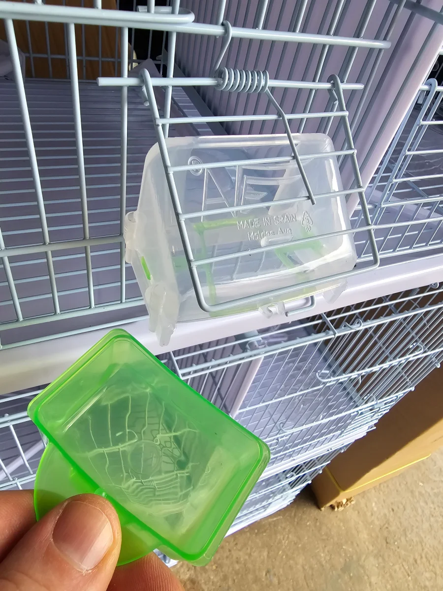 Mangiatoia "Lucia" VERDE con vassoio estraibile - Moldes Ave - immagine 6