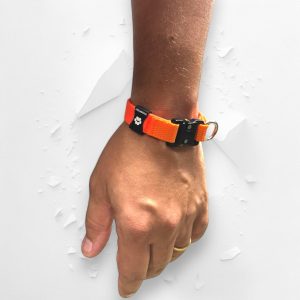 Bracciale a forma di collare