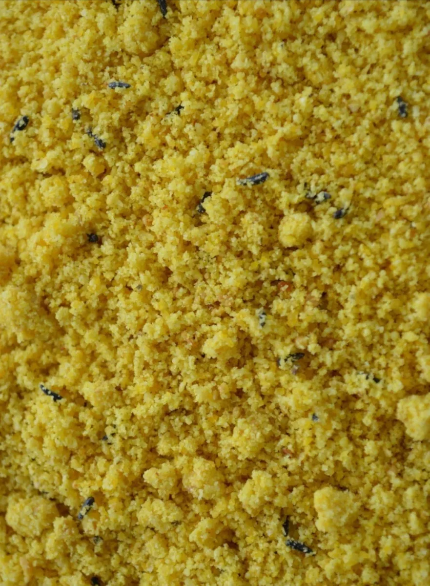 Mangime per uova per l'allevamento Bird-X Bravo Yellow Super Moist 25kg - immagine 5